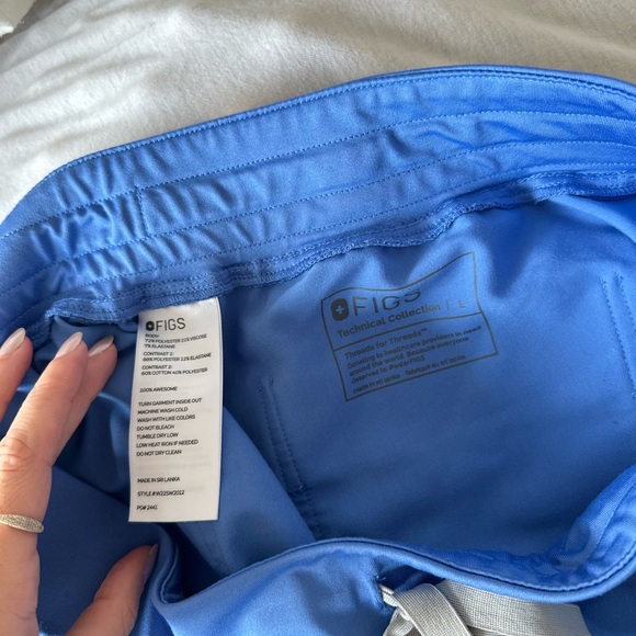 Figs Zamora Jogger Scrub Pants Size Large Ceil Blue - Picture 3 of 3